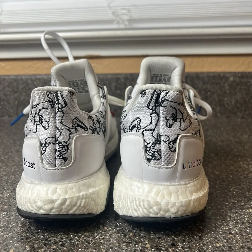 adidas Ultraboost DNA x Disney Sport Goofy Pack White Black Youth Mens 6 Sneaker
